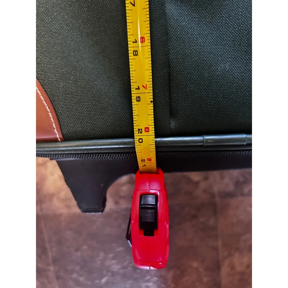 Holiday rolling suitcase